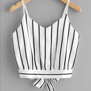 Cropped bow-tie back